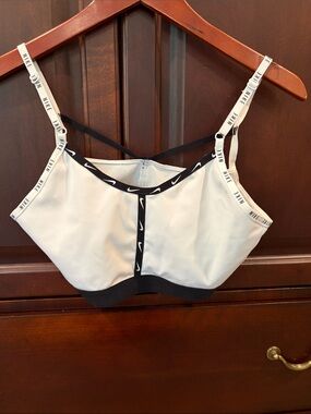 NIKE Black and White Strappy Sportsbra